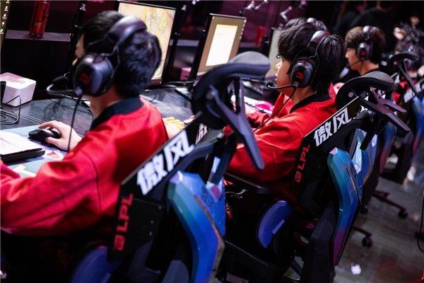 业赛指定用椅 傲风G7凭啥这么火pg电子明星直播同款 英雄联盟职(图4)