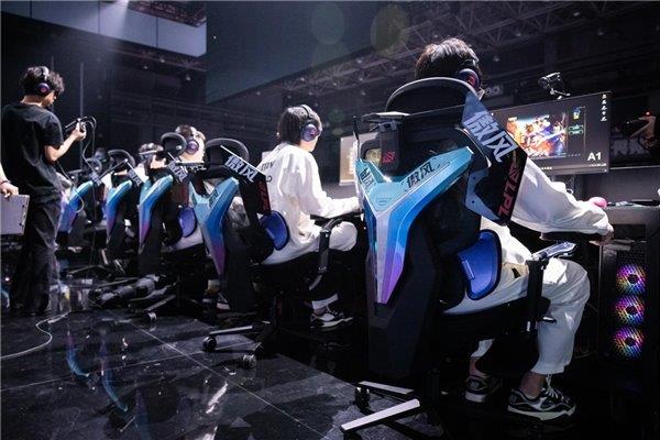 热血落幕 傲风见证AL新王加冕 登顶巅峰!pg电子娱乐平台英雄联盟职业联赛第二赛段(图6) 热血落幕 傲风见证AL新王加冕 登顶巅峰!pg电子娱乐平台英雄联盟职业联赛第二赛段(图6)